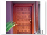 Elizabethan-Door-with-Feature-Architrave-using-Surian-Cedar-Timber