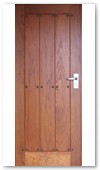 Studded-Chester---3-Panels-Door