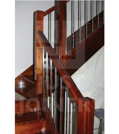 Closed-stringer-closed-rise-Ssteel-balusters
